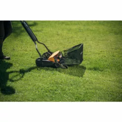 Fiskars Bac De Ramassage Pour Tondeuse Fiskars StaySharp Max, Capacité: 18 Litres, StaySharp, Noir/Orange, 1000592 8 Fiskars Bac De Ramassage Pour Tondeuse Fiskars StaySharp Max, Capacité: 18 Litres, StaySharp, Noir/Orange, 1000592 -Tondeuse Et Accessoires Boutique 10641593 4