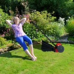 Relaxdays Tondeuse Manuelle Gazon, Avec Bac De Ramassage, Réglage Hauteur De Coupe, Largeur Découpe 29,5 Cm, Noir/rouge 8 Relaxdays Tondeuse Manuelle Gazon, Avec Bac De Ramassage, Réglage Hauteur De Coupe, Largeur Découpe 29,5 Cm, Noir/rouge -Tondeuse Et Accessoires Boutique 32160021 2