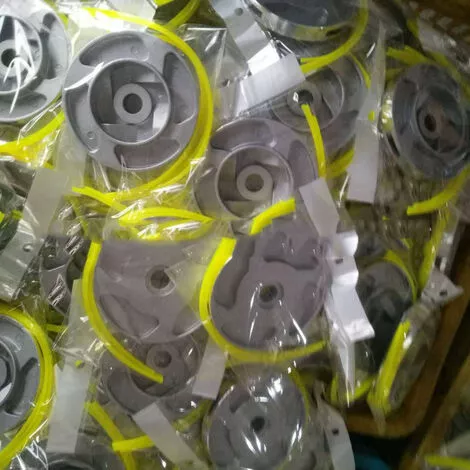 DONTODENT Tête De Coupe En Aluminium, Accessoires De Tondeuse à Gazon, Plateau De Coupe En Aluminium, Grand Plateau Rond En Aluminium, Tête De Coupe Solide Et Durable, Pas Facile à Casser L'argent 5 DONTODENT Tête De Coupe En Aluminium, Accessoires De Tondeuse à Gazon, Plateau De Coupe En Aluminium, Grand Plateau Rond En Aluminium, Tête De Coupe Solide Et Durable, Pas Facile à Casser L'argent – Image 3