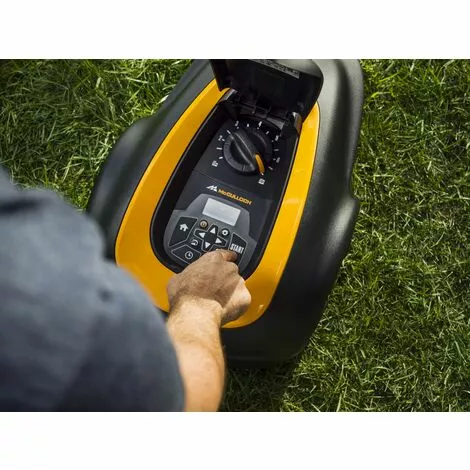 McCulloch ROB S800. Robot Tondeuse Connectée Bluetooth. < 500m². Planification De Tonte. Mulching. Tond Sous La Pluie. Nettoyage à L'eau. Alarme Anti-vol. Ultra-silencieux (970513125) 6 McCulloch ROB S800. Robot Tondeuse Connectée Bluetooth. < 500m². Planification De Tonte. Mulching. Tond Sous La Pluie. Nettoyage à L'eau. Alarme Anti-vol. Ultra-silencieux (970513125) – Image 4