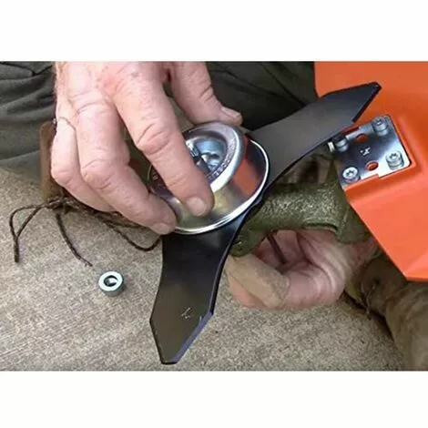 REGALOS 8"x 3T Lame De Débroussailleuse Avec Kit D'entretien D'accessoire D'adaptateur De Lame De Tondeuse à Gazon De Machine De Jardinage Pour Mauvaises Herbes Fraîches Et Tondeuse. 6 REGALOS 8"x 3T Lame De Débroussailleuse Avec Kit D'entretien D'accessoire D'adaptateur De Lame De Tondeuse à Gazon De Machine De Jardinage Pour Mauvaises Herbes Fraîches Et Tondeuse. – Image 4
